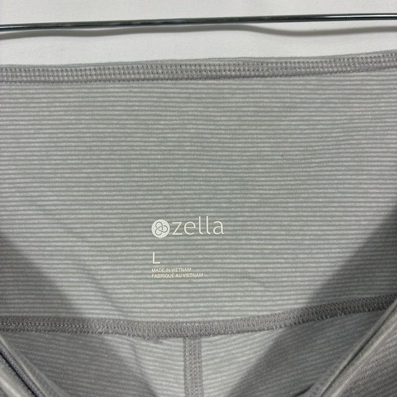 Zella Grey Striped Mesh Capris Leggings | Size Large - Picture 7 of 7